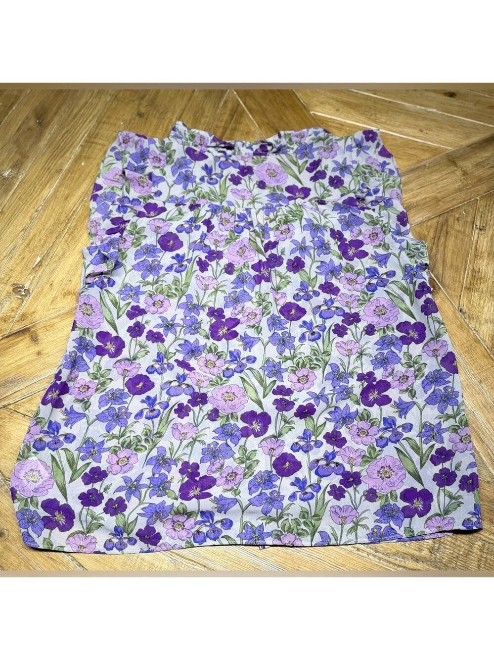 CAbi Purple Floral Sleeveless Trifle Top - Picture 7 of 9
